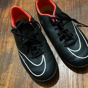 Nike Mercurial indoor soccer athletic shoes